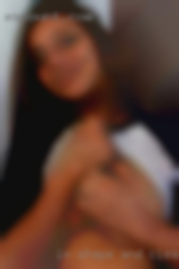 In shape and clean looking and milfs open minded.